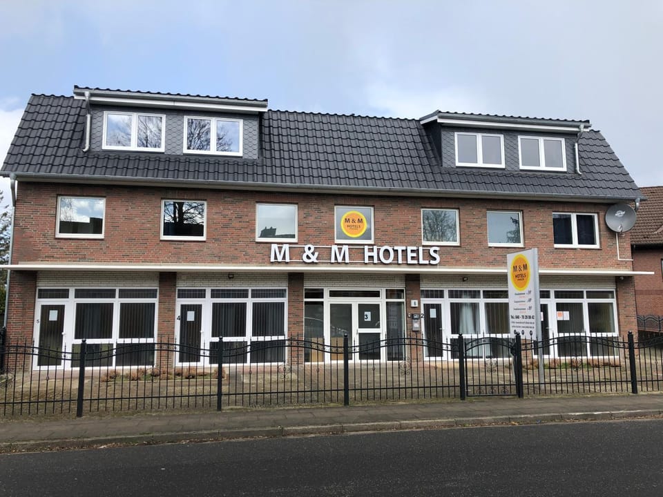 Property building, Facade/entrance, Property logo or sign, View (from property/room)