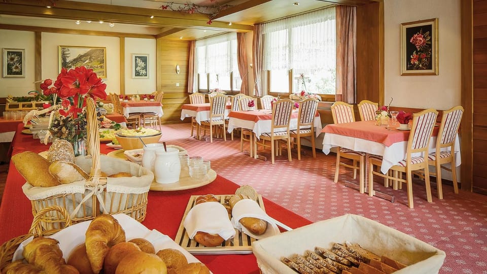 Buffet breakfast