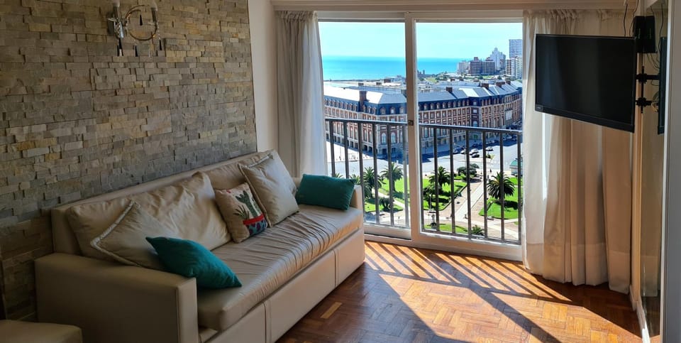 Photo of the whole room, City view, Sea view
