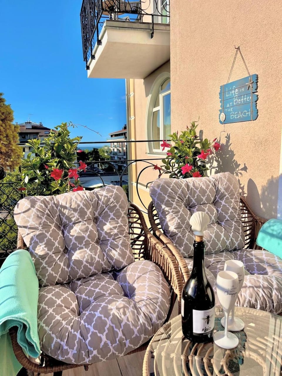 Patio, Natural landscape, View (from property/room), Balcony/Terrace, Balcony/Terrace, Seating area, Beach, Beach, Sea view, Sea view, Sunset