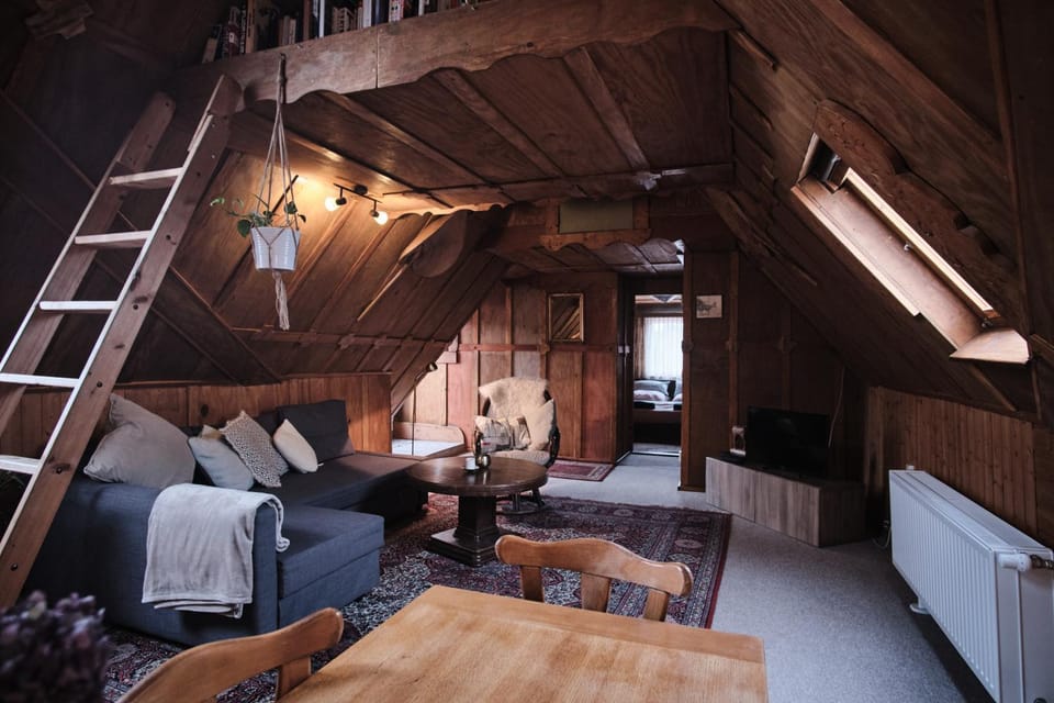 Guesthouse with 3 apartments, just outside Berlin, near to Tesla Apartment in Germany