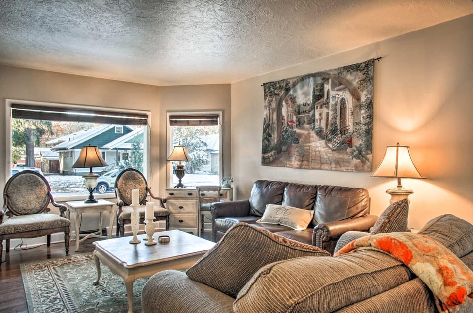 Charming Downtown Coeur dAlene Home with Yard! House in Coeur dAlene