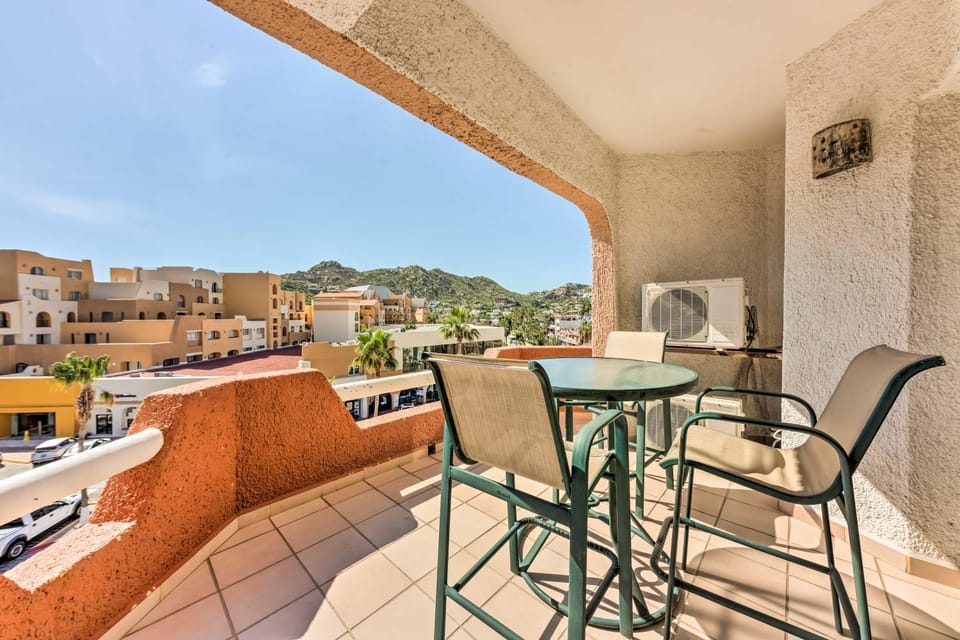 Marina View Cabo San Lucas Condo < 1 Mile to Beach House in Cabo San Lucas