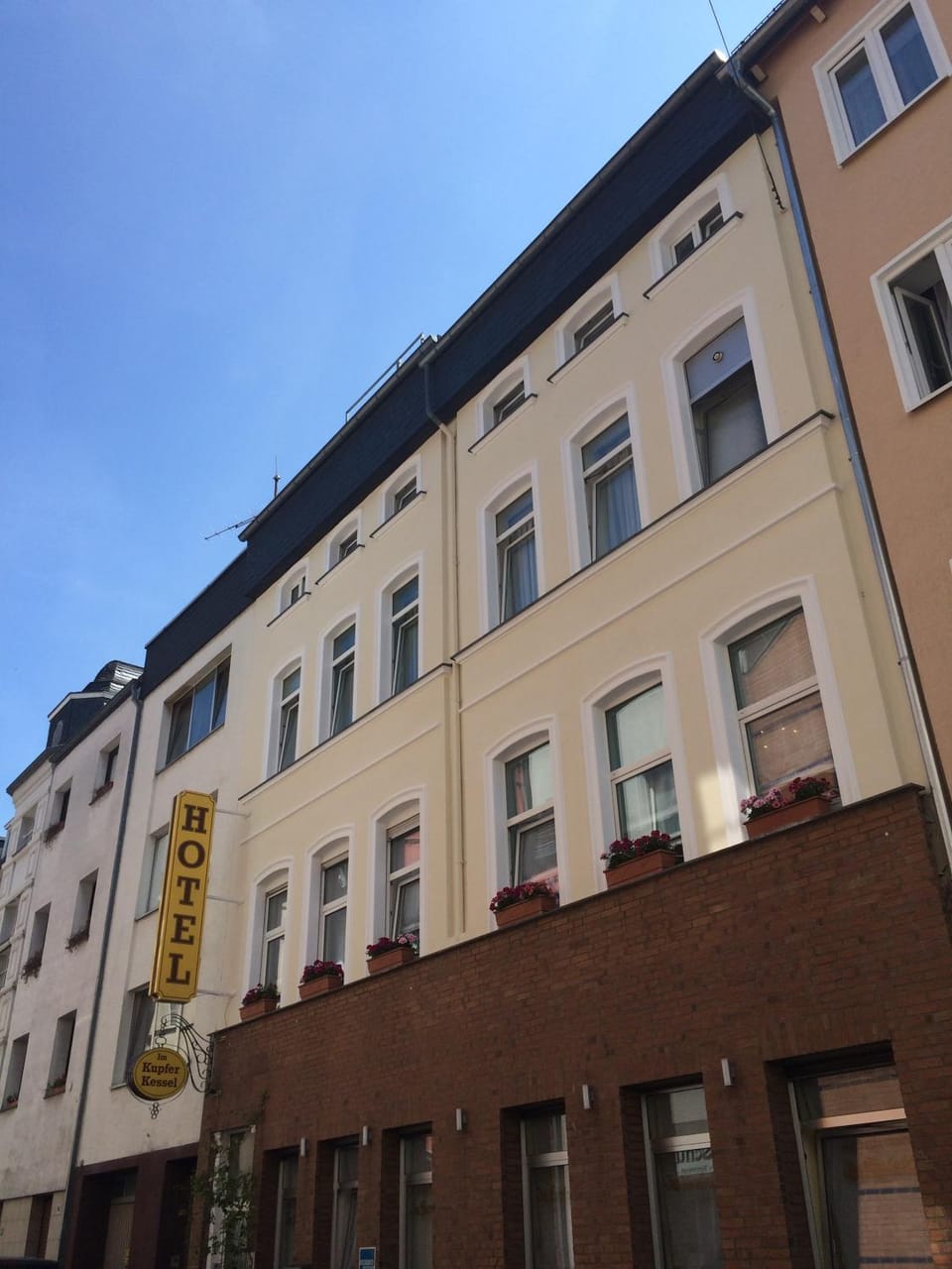 Property building, Facade/entrance