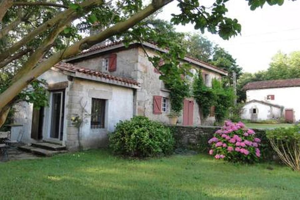 Cottage au calme proche de Saint Jean de luz House in Sare