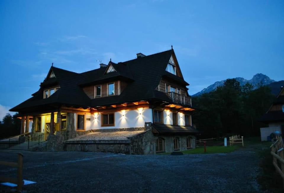 Property building, Night