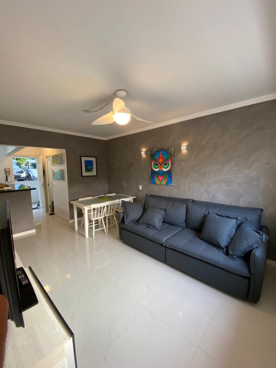 TV and multimedia, Living room, Seating area, Dining area, fireplace