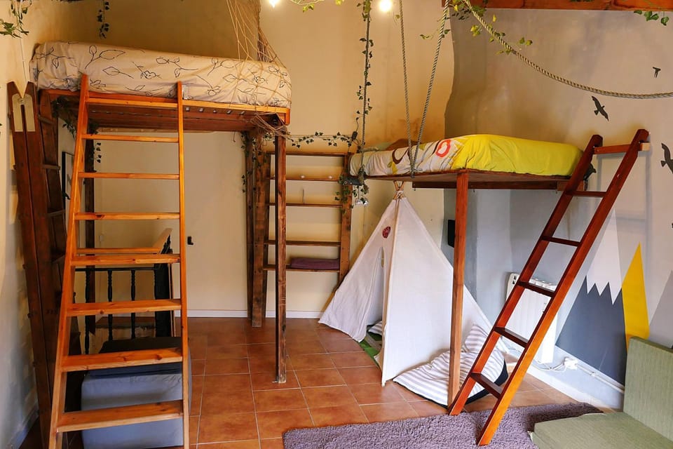 bunk bed