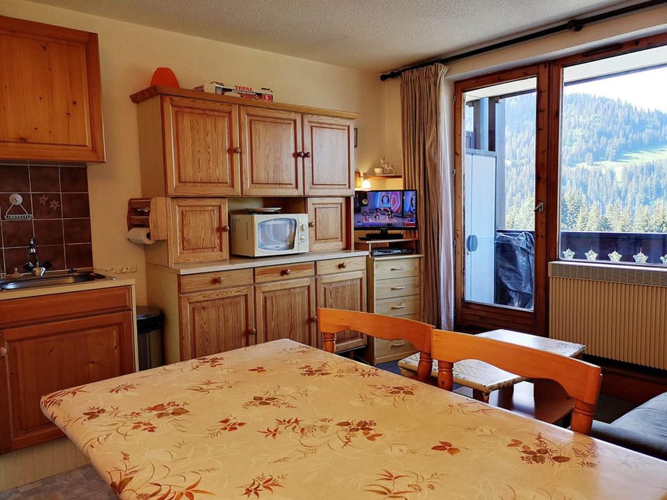 Studio cabine fonctionnel pour 6 pers. au pied des pistes - Parking inclus - FR-1-595-5 Cabin in Notre-Dame-de-Bellecombe