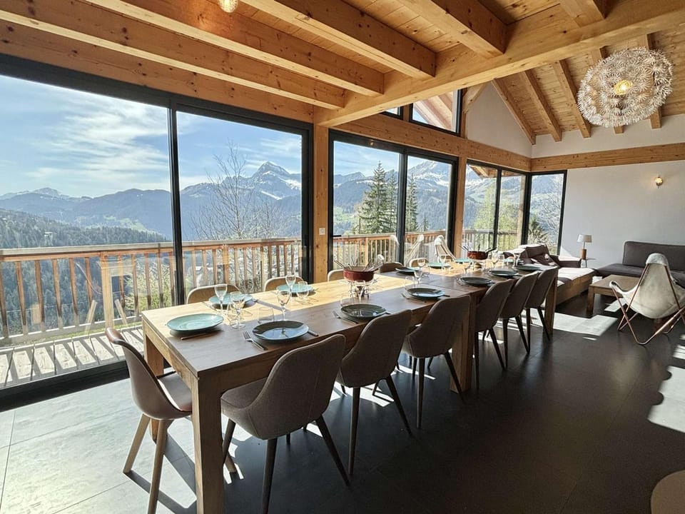 Chalet spacieux avec sauna et jacuzzi, proche Notre-Dame-de-Bellecombe - FR-1-595-1 Chalet in Notre-Dame-de-Bellecombe