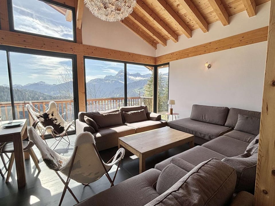 Chalet spacieux avec sauna et jacuzzi, proche Notre-Dame-de-Bellecombe - FR-1-595-1 Chalet in Notre-Dame-de-Bellecombe