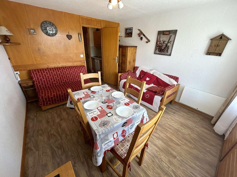 Studio cabine Les Saisies pour 5, centre station - FR-1-594-109 Cabin in Haute-Savoie