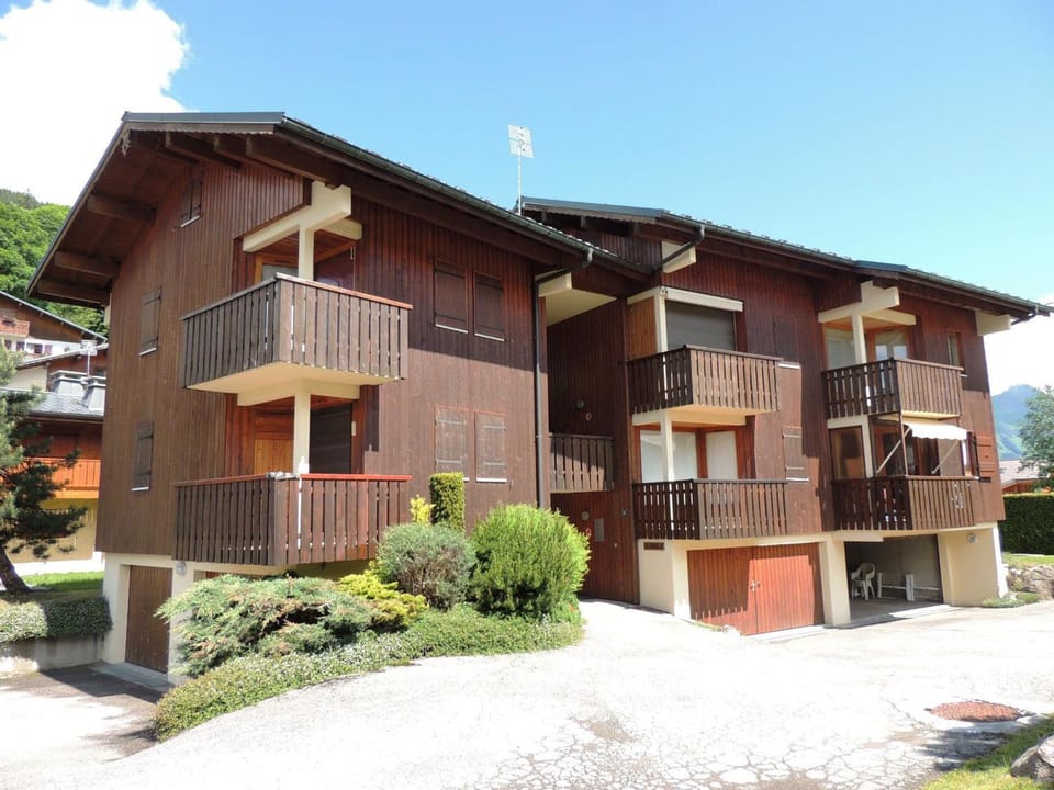 Bel appartement lumineux 3 pièces, prox centre, parking, calme - FR-1-598-17 Apartment in Les Gets