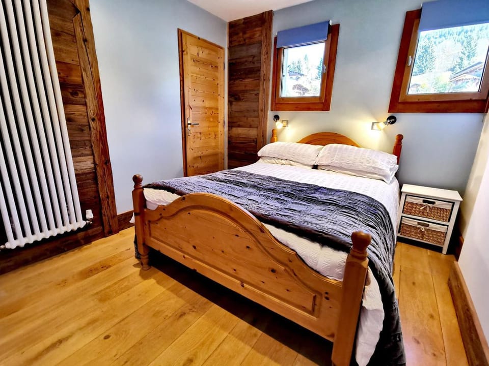 Chalet cosy avec cheminée et parking, pour 8 personnes - FR-1-598-35 Chalet in Les Gets
