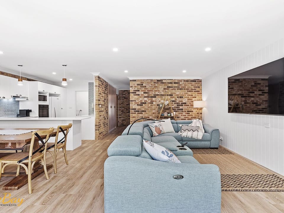 Living room, Seating area, kitchen