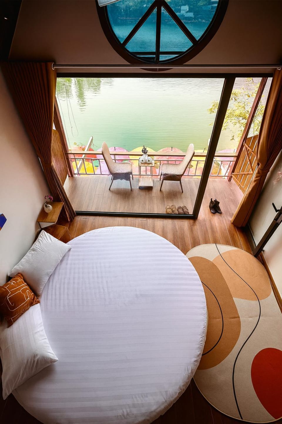 Bed, View (from property/room), Balcony/Terrace, Bedroom