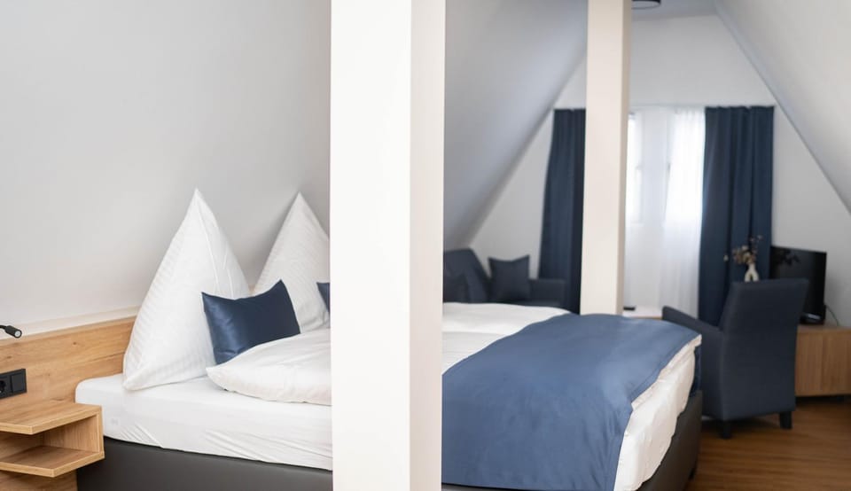 Bed, Photo of the whole room