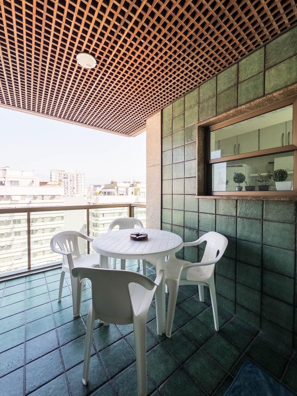 IPF2045C - Tiffany's Residence Service - Ipanema Apartment in Rio de Janeiro