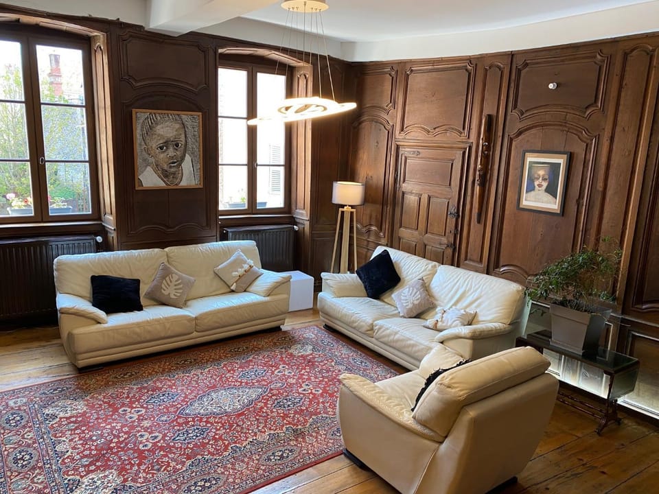 Communal lounge/ TV room, Living room, Lounge or bar