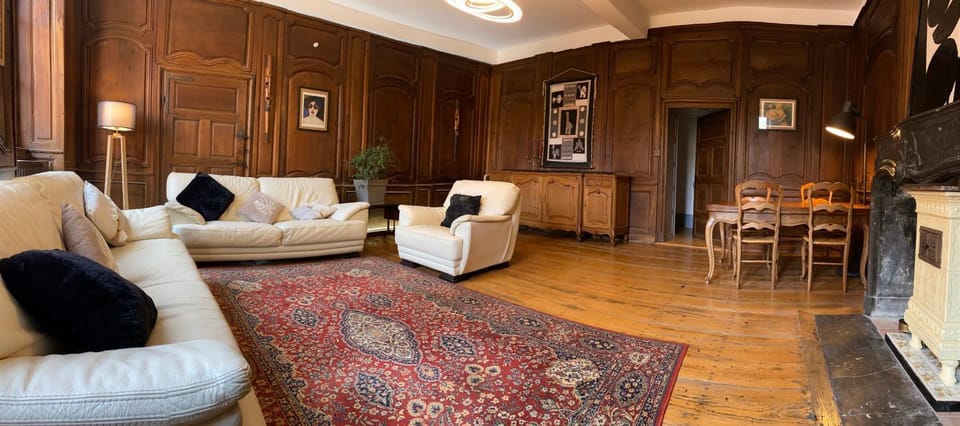 Communal lounge/ TV room, Living room, Lounge or bar