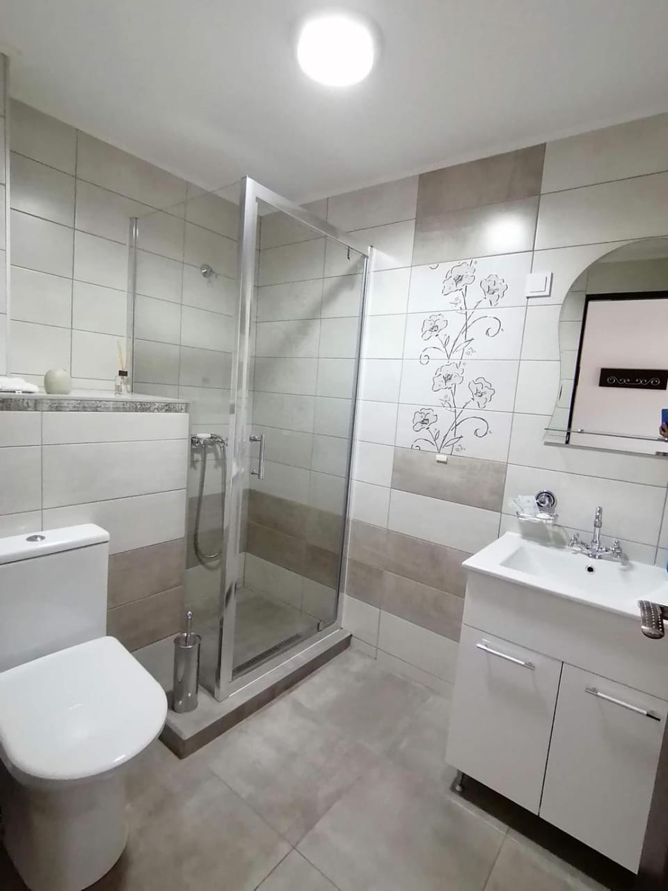 M7 Villa Bed& Bistro Bed and Breakfast in Brasov