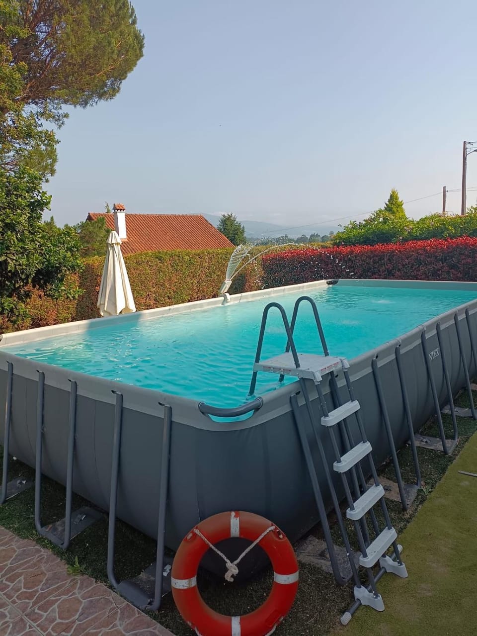 Day, Swimming pool, sunbed