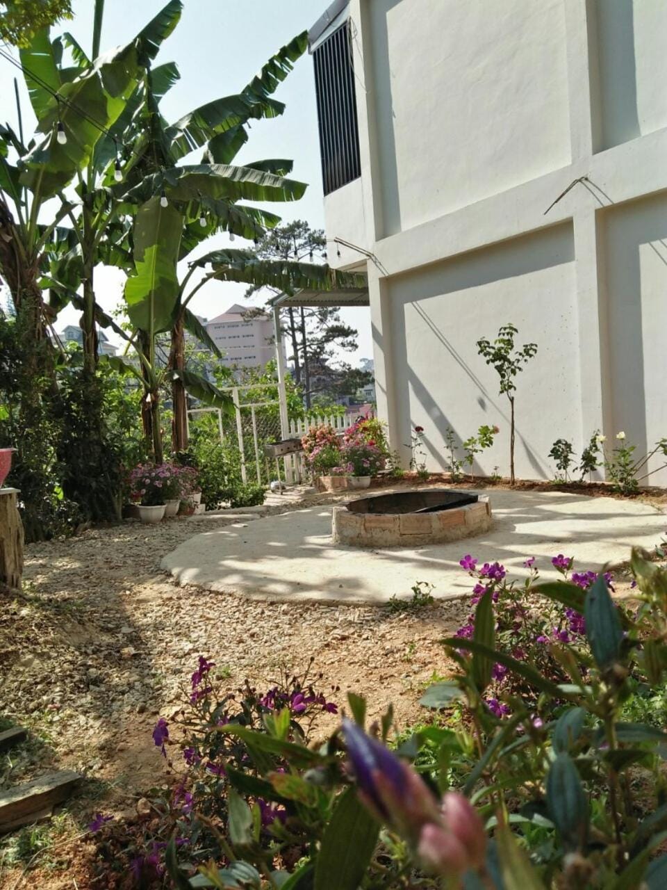 Property building, Garden