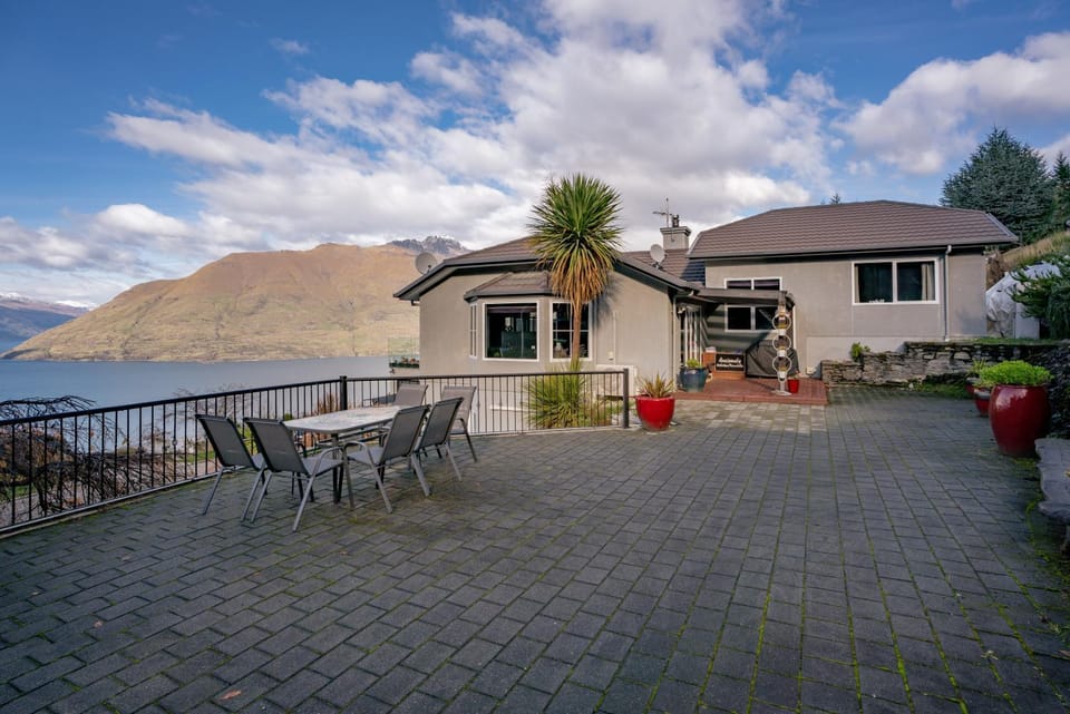 Property building, Patio, Lake view