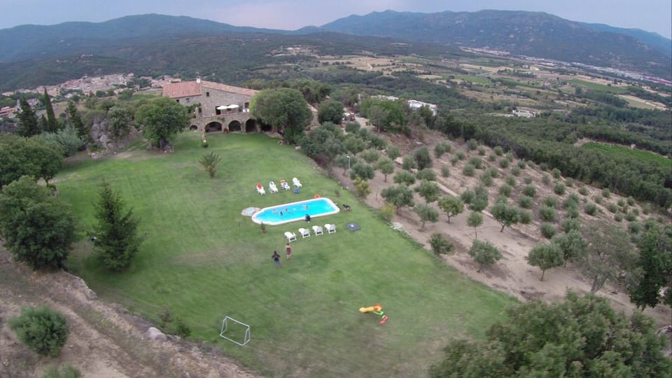Bird's eye view, Swimming pool