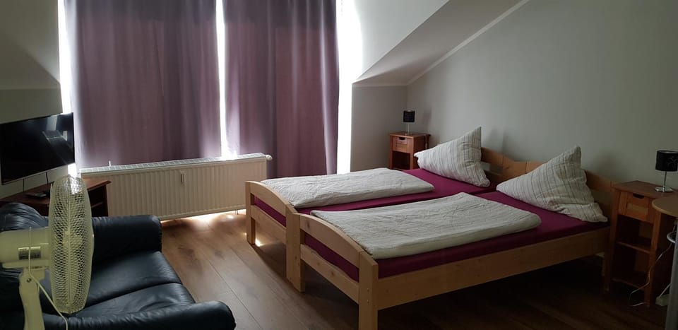 Bed, Photo of the whole room