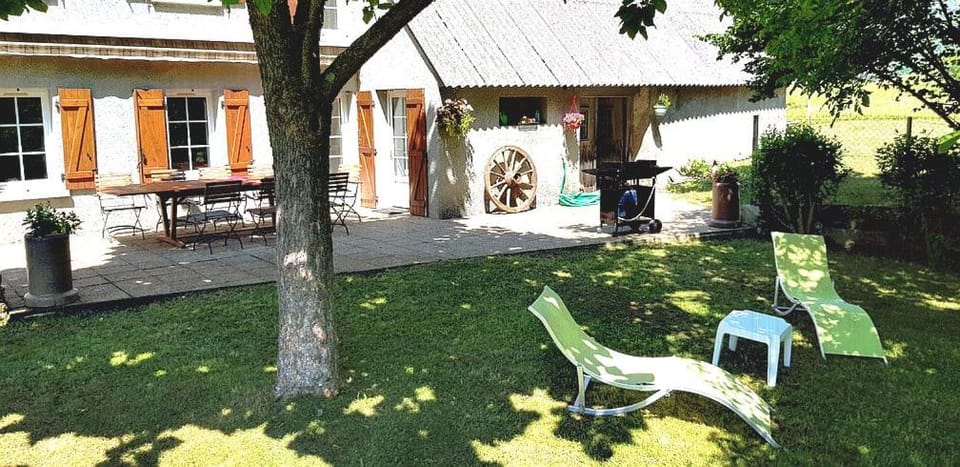 Patio, Facade/entrance
