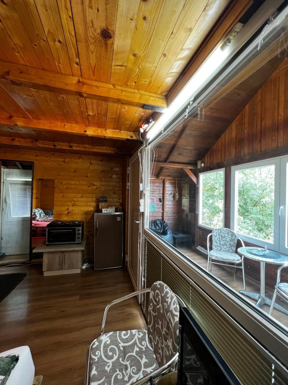 Sojenica Zaton - Stilt House House in Belgrade