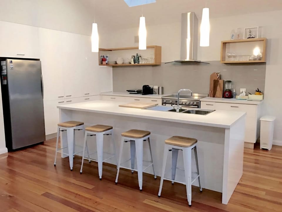 The Sands Stay 3 Pay 2 Winter Special House in Sandy Point