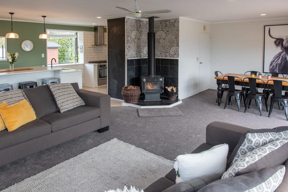 Pip's Lakeview Retreat House in Wanaka