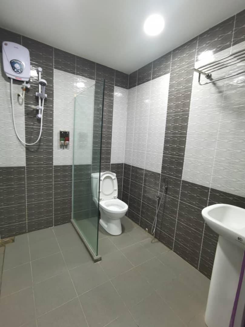 Shower, Toilet, Bathroom, bidet