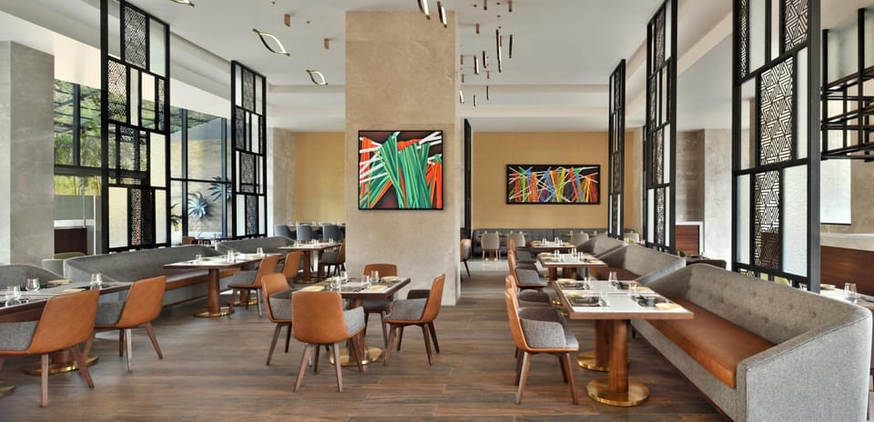 Restaurant/places to eat, Restaurant/places to eat