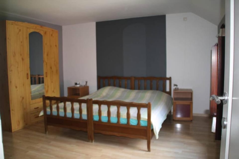 Studio privatif au centre de Lobbes Apartment in Belgium