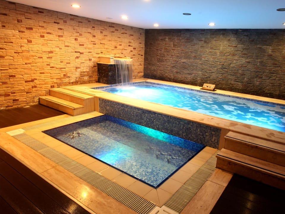 Spa and wellness centre/facilities, Swimming pool