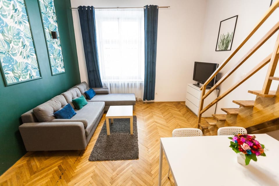 VINTAGE SZPITALNA APARTMENT Apartment in Krakow