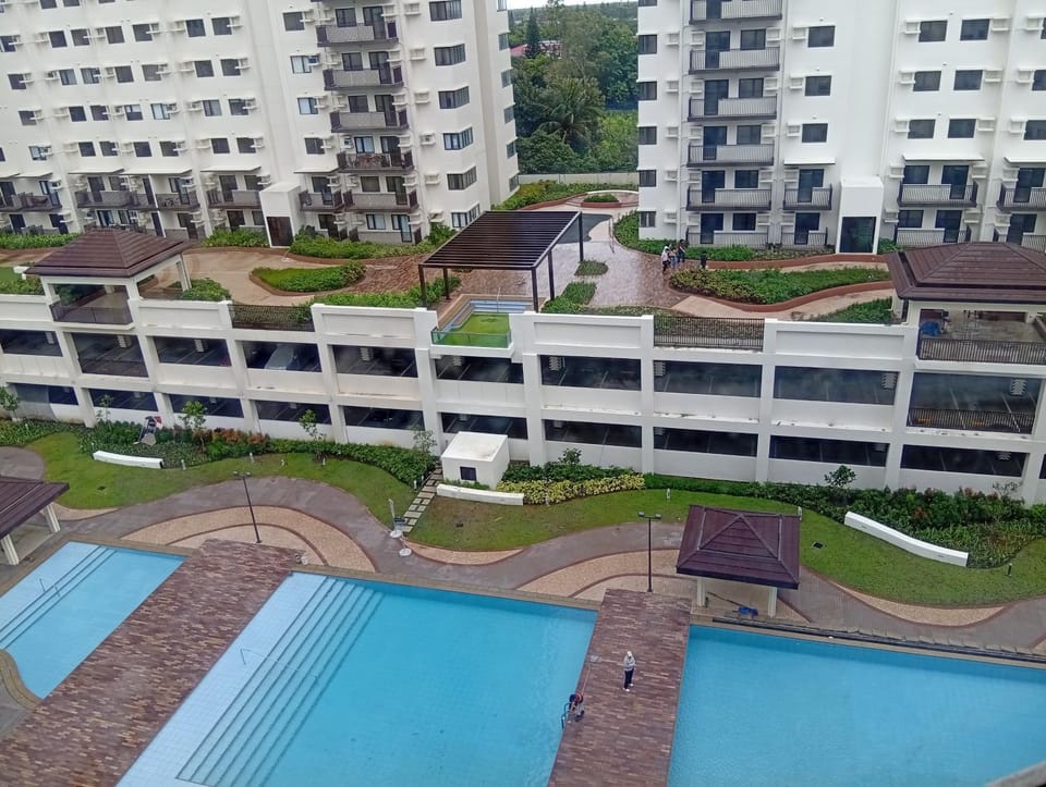 Affordable and Comfortable Serin East Tagaytay Condominun Bed and Breakfast in Tagaytay