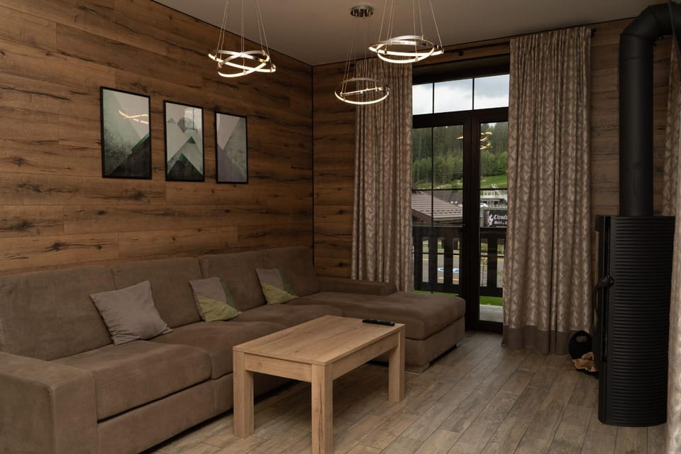 Communal lounge/ TV room, Living room, Decorative detail, Seating area, fireplace