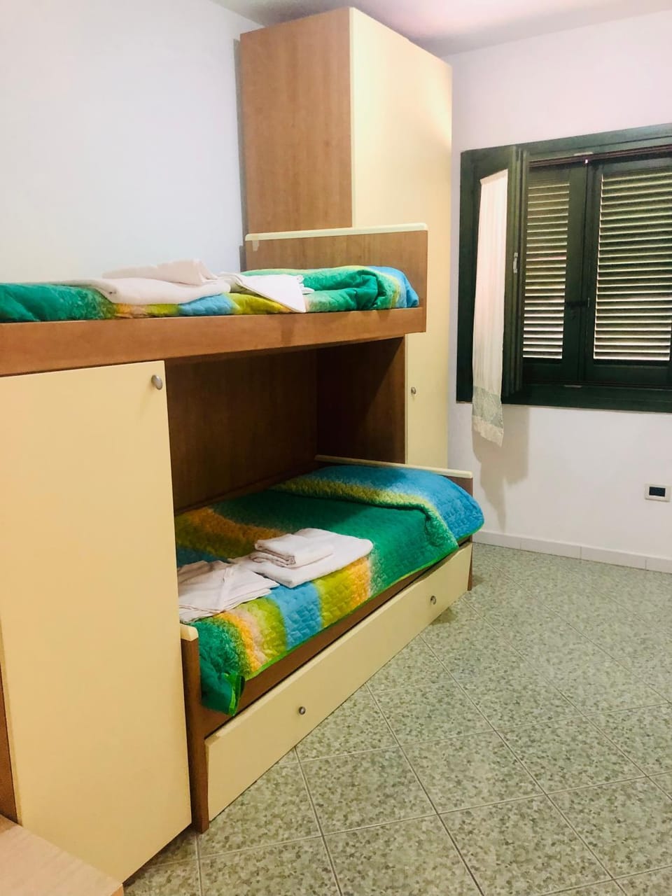 Bed, Photo of the whole room, bunk bed, towels, wardrobe