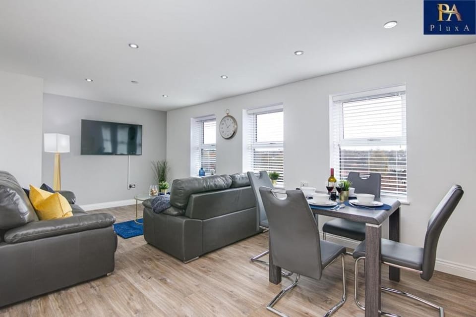 Luxury Stay, Private, Parking, JQ Gem- Pluxa Blue Marble Luxury Stay Apartment in Birmingham