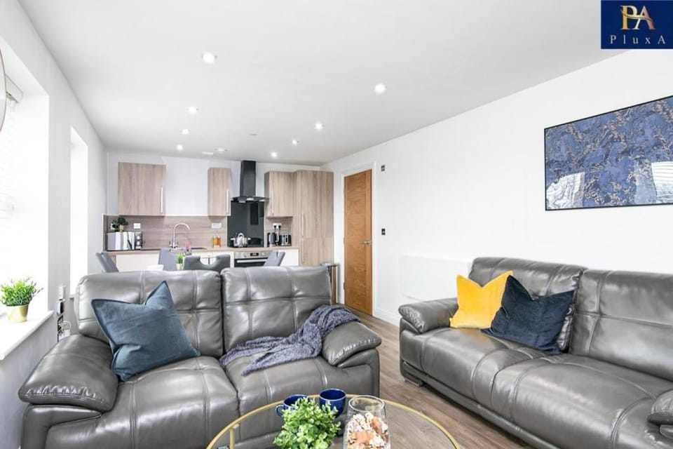 Luxury Stay, Private, Parking, JQ Gem- Pluxa Blue Marble Luxury Stay Apartment in Birmingham