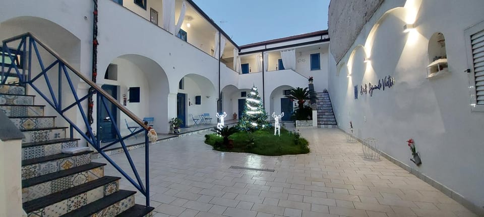 Inner courtyard view