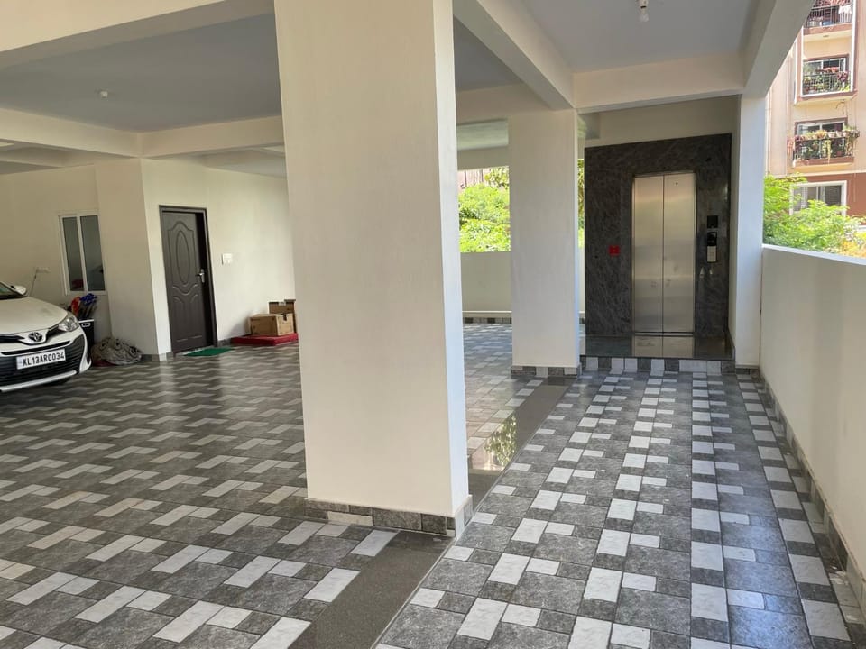 SAGAR NIWAS-1BHK and 2BHK short stay flats - NH HCL EC Bommasandra Apartment in Bengaluru
