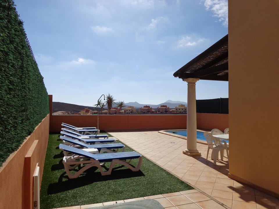 Casa Miel Villa in Maxorata