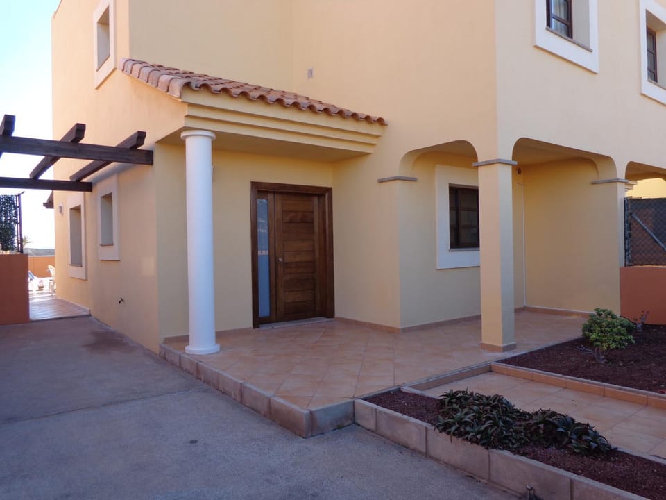 Casa Miel Villa in Maxorata
