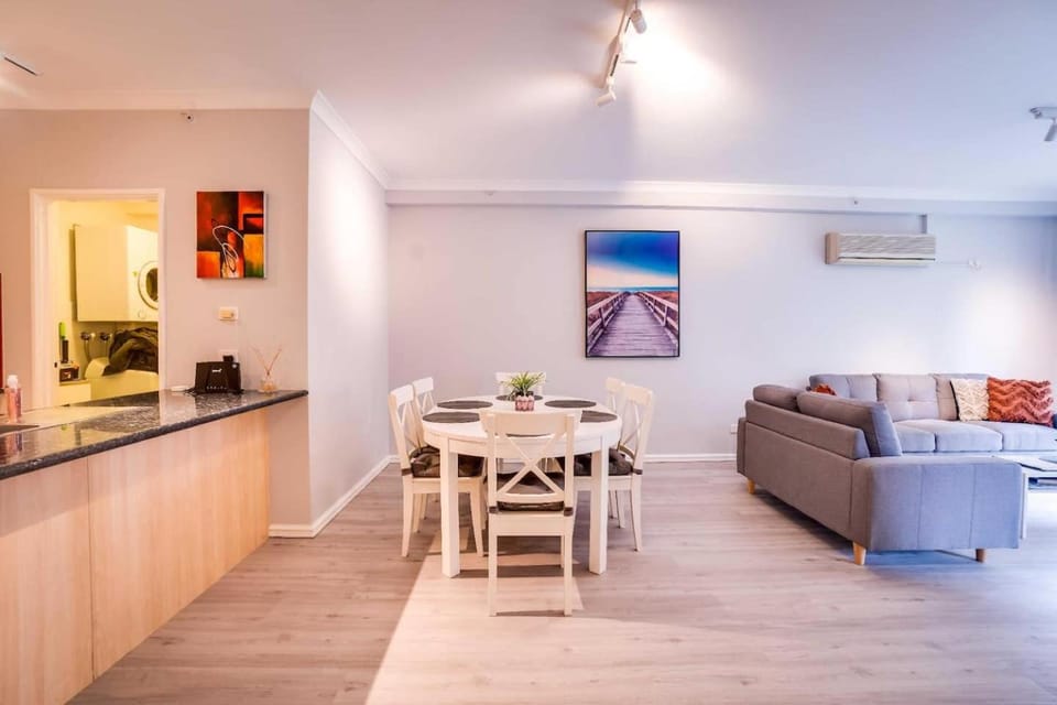 4 So Much More Family Apt 2BR Parking Apartment in Perth