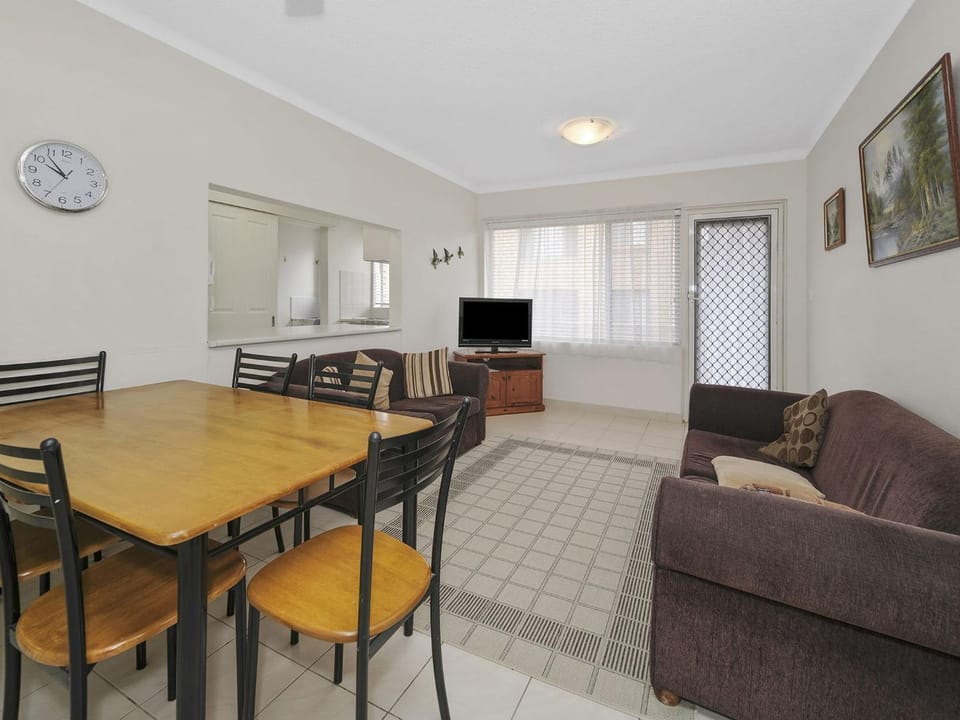 Parklea Unit 9 Apartment in The Entrance